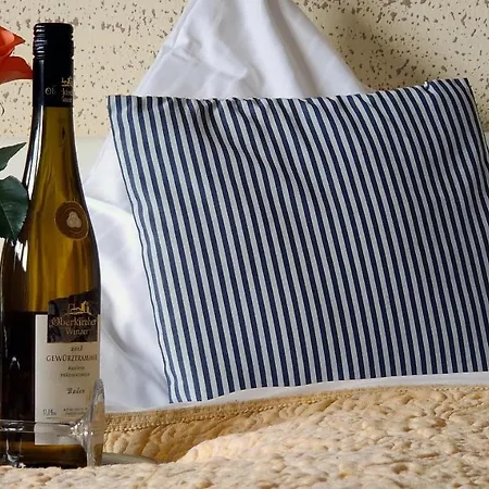 Restaurant Tomahawk Ξενοδοχείο *