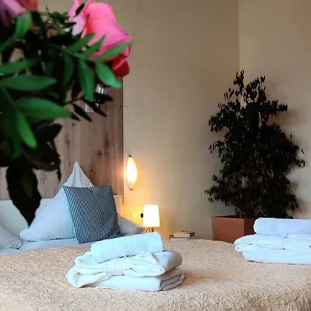 Отель Restaurant Tomahawk *