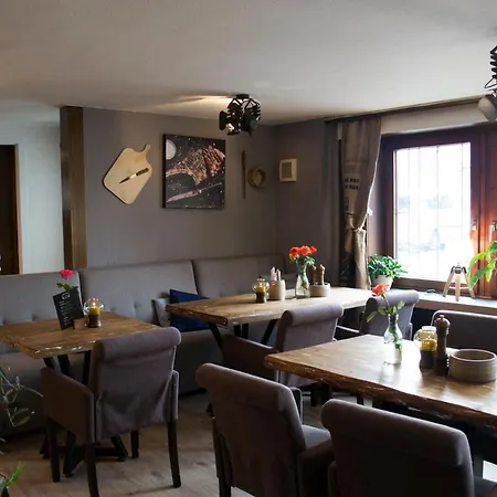 Hotel Restaurant Tomahawk *