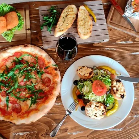 Restaurant Tomahawk Отель Байрсброн