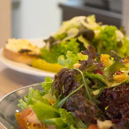 Restaurant Tomahawk Ξενοδοχείο *